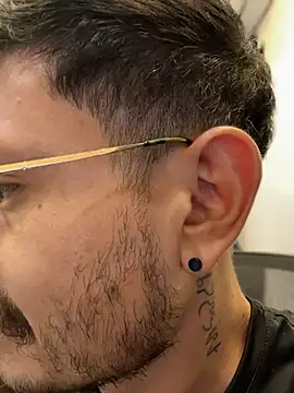 Chat XXX ao vivo de andrewlopezz