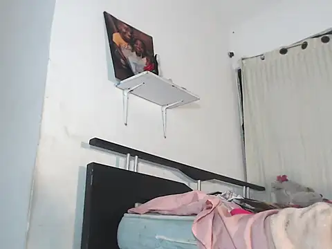 taylor_hot98's Live XXX Chat