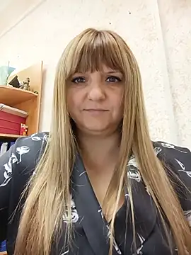Office_Albertina Adlı Modelin Canlı XXX Sohbeti