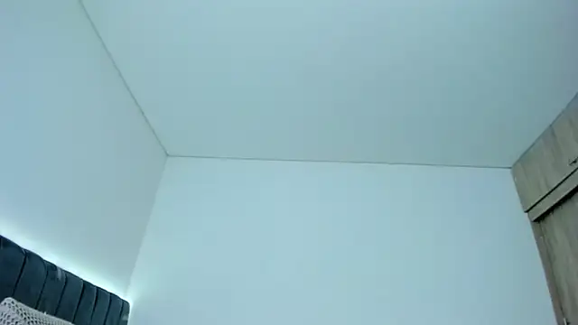 im_sarah34のライブXXXチャット