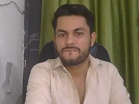 StubborndesiboyのライブXXXチャット
