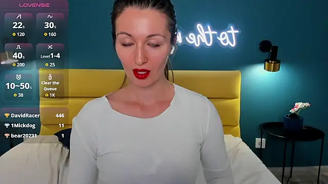 Chat +18 de Joan_Nelson ao vivo