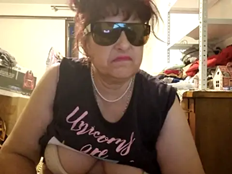 Samantha_Squirt@xh live XXX chat