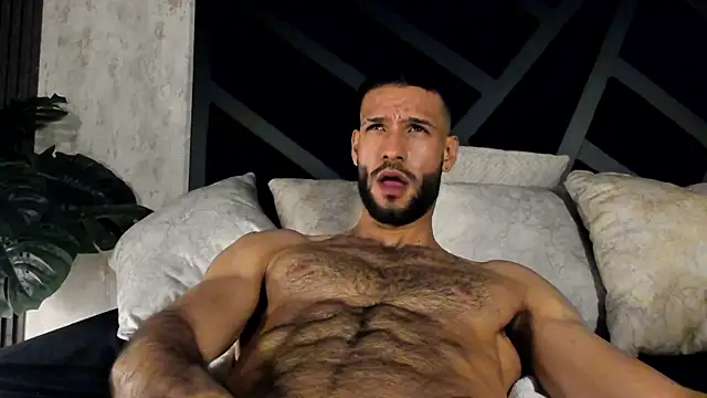 Chat +18 de Jacob_Benelli ao vivo