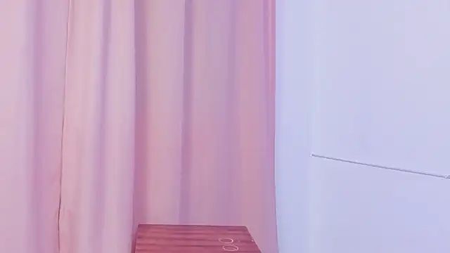 צ'אט XXX בשידור חי של Piinksoul149