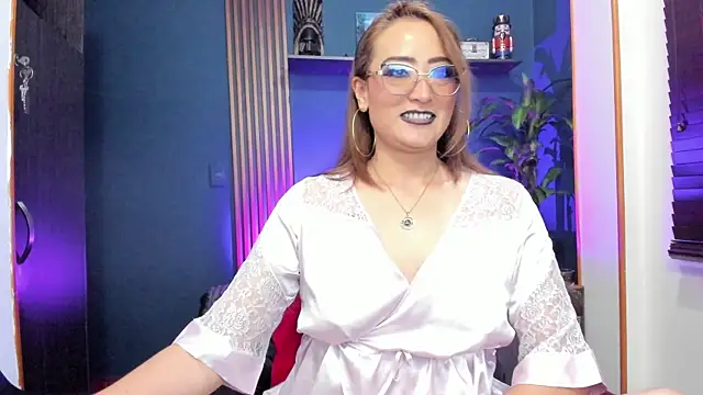 AdeleMourfg's Live XXX Chat