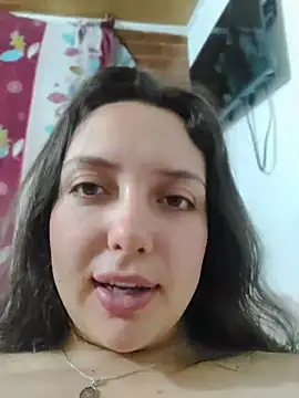 Bella_Karoline Adlı Modelin Canlı XXX Sohbeti