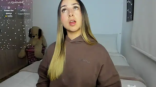 צ'אט XXX בשידור חי של sophie_morenoo