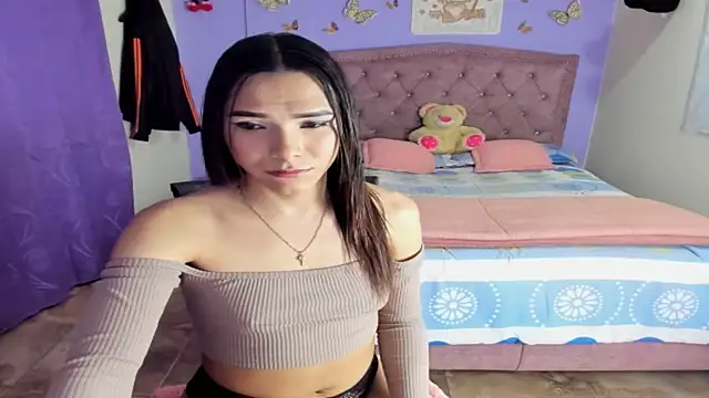 Sofia_Hot_Latina Шоу с уебкамера