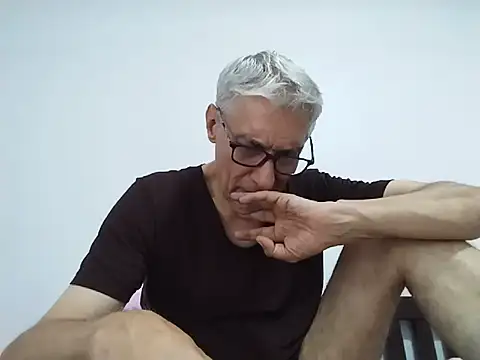 Chat XXX en directo de BIGUNCUTHARDCOCK