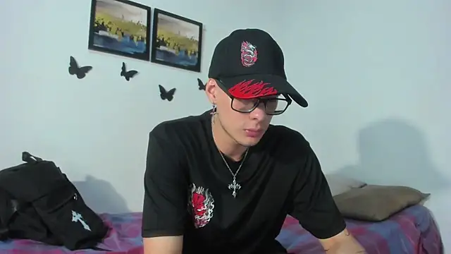 צ'אט XXX בשידור חי של Vlad__night