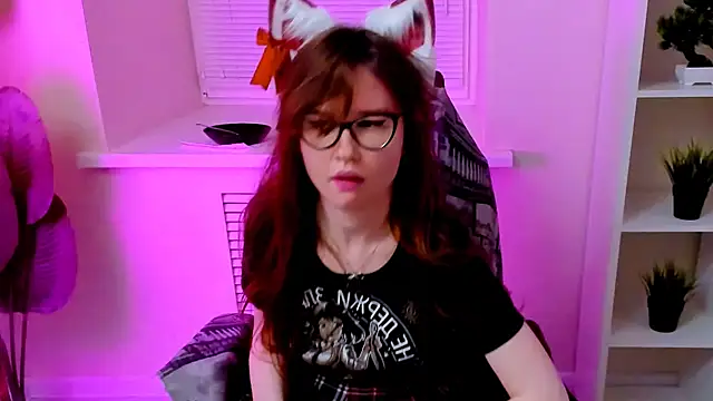 CarolGiggly Adlı Modelin Canlı XXX Sohbeti