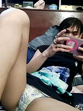 QueenSoreal's Live XXX Chat