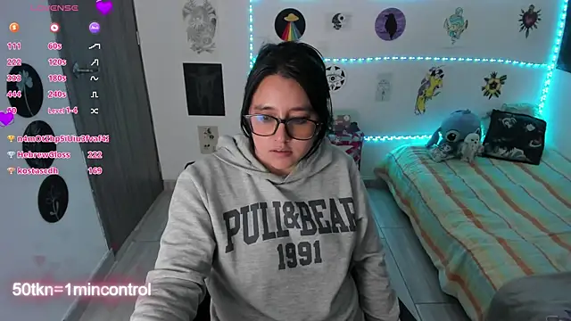 Czat XXX na żywo – Cherry_blush_