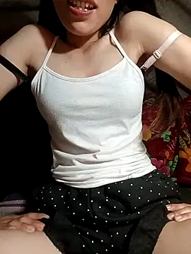 -Kem-04's Live XXX Chat