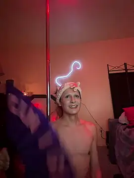 צ'אט XXX בשידור חי של spoilbadkittynow