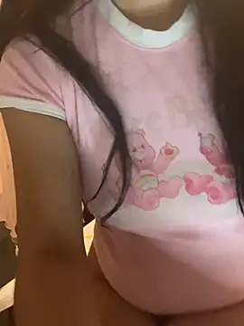 LaPetitechienne1 élő XXX-chatje