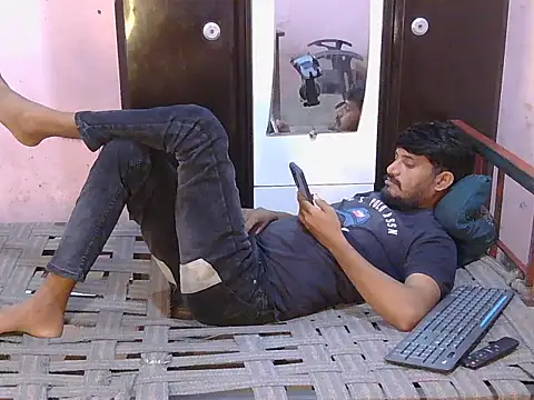 HotXKrish Chat XXX in diretta