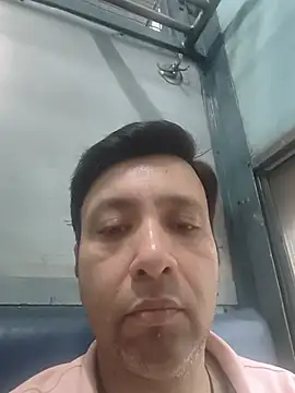 13hornyy: απευθείας συνομιλία ΧΧΧ