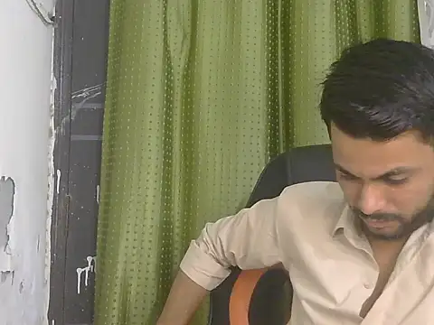 Chat XXX ao vivo de Stubborndesiboy