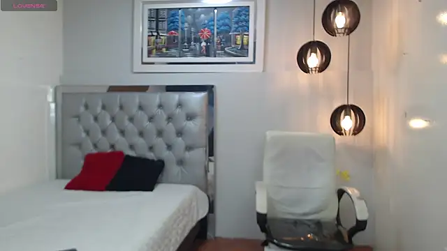 Chat +18 de maxim_rod ao vivo