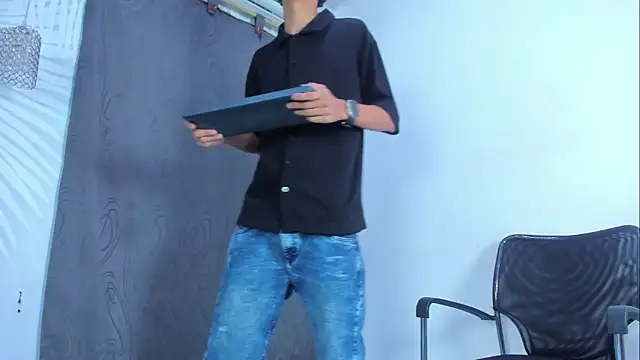 Czat XXX na żywo – LatinPrince_