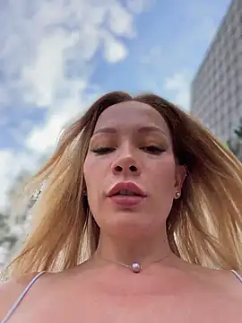 LavenderHot's Live XXX Chat