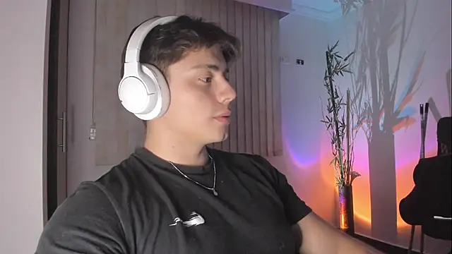 Giordano_Russo Pertunjukan Webcam