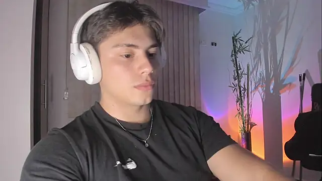 Giordano_Russo Chat XXX live