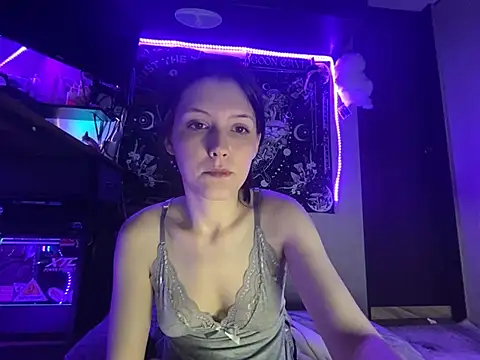 دردشة Lilactease الجنسية المباشرة