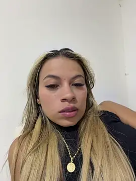 Chat +18 de Mia_Rosee1 ao vivo