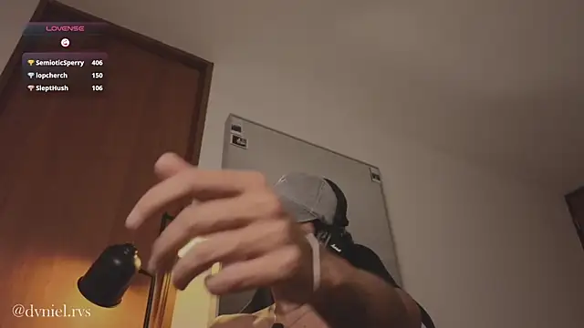 emilio_rivs 现场XXX聊天