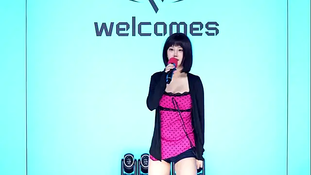 Bri-002n Live XXX chat
