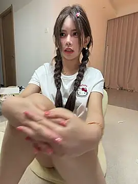 Selenaaaaa- 在線直播表演