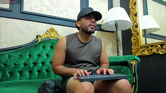 NicolasZane Live XXX-chat
