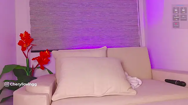 XXX chat uživo modela cherylloviingg