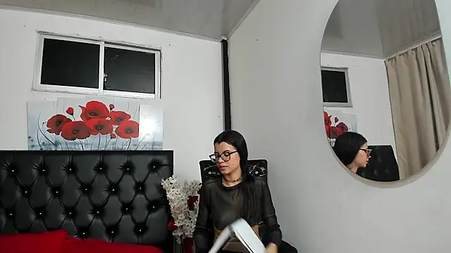 pinky_f00x Chat XXX in diretta
