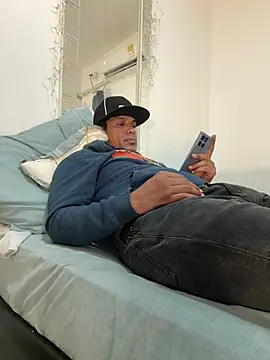 bigdick211292's Live XXX Chat