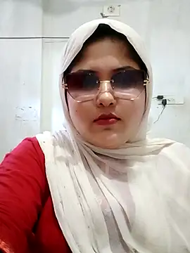 Nusrat-N's Live XXX Chat