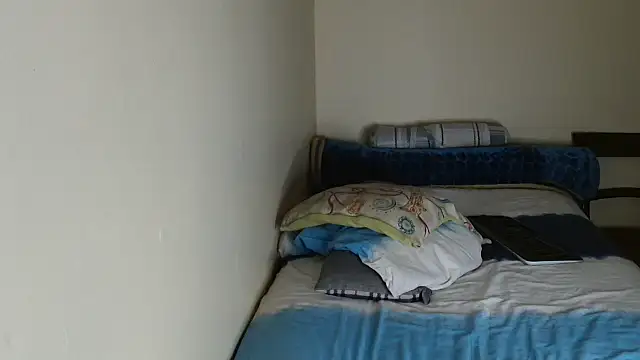 contagiousqueen Adlı Modelin Canlı XXX Sohbeti