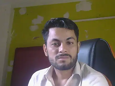 Stubborndesiboy Live XXX-Chat