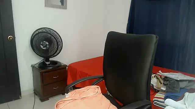 latinalili9 Live XXX-chat
