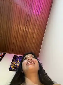 AgathaGeorgiou Adlı Modelin Canlı XXX Sohbeti
