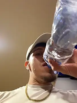 XXX chat uživo modela strongboy_