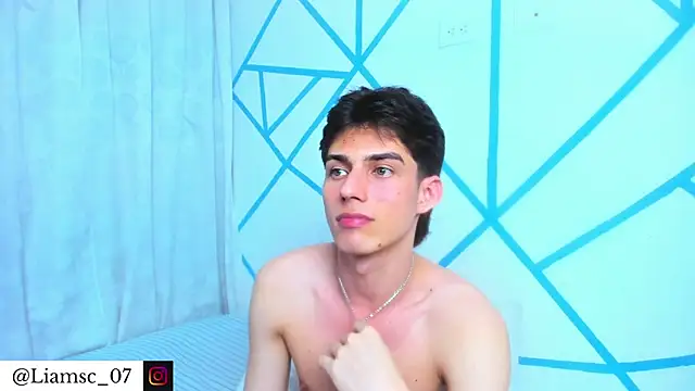liam_scott77's Live XXX Chat