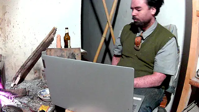 دردشة Smoker_lounge الجنسية المباشرة