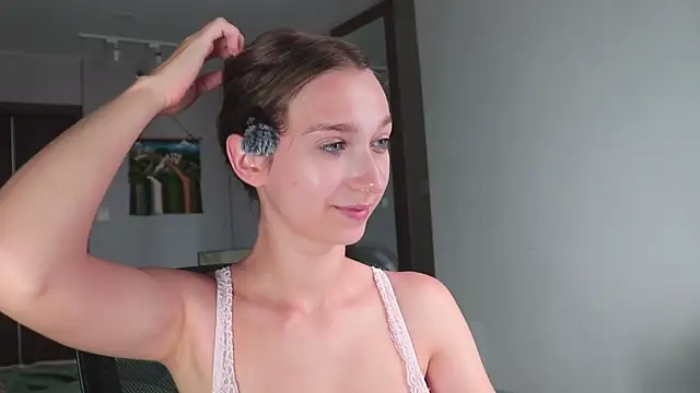 Your_Alisaa Adlı Modelin Canlı XXX Sohbeti