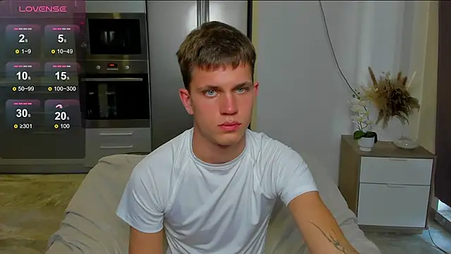 m0neyken live XXX chat