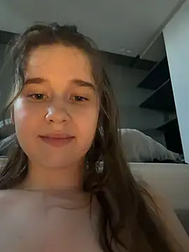 HornyGirlH's Live XXX Chat