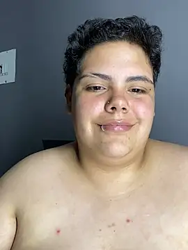 Hailey_Curvy: απευθείας συνομιλία ΧΧΧ
